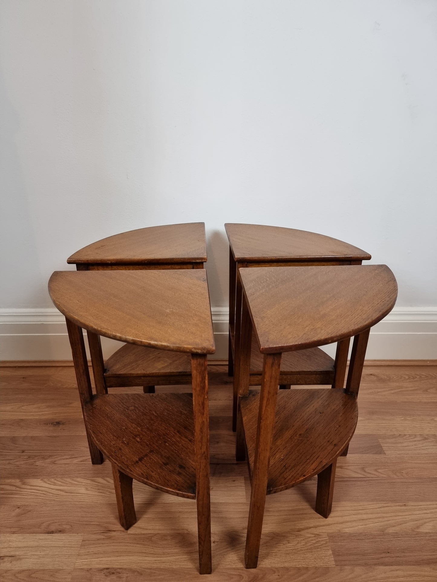 Art Deco 1920/30s Oak Quartetto Nest of 5 tables