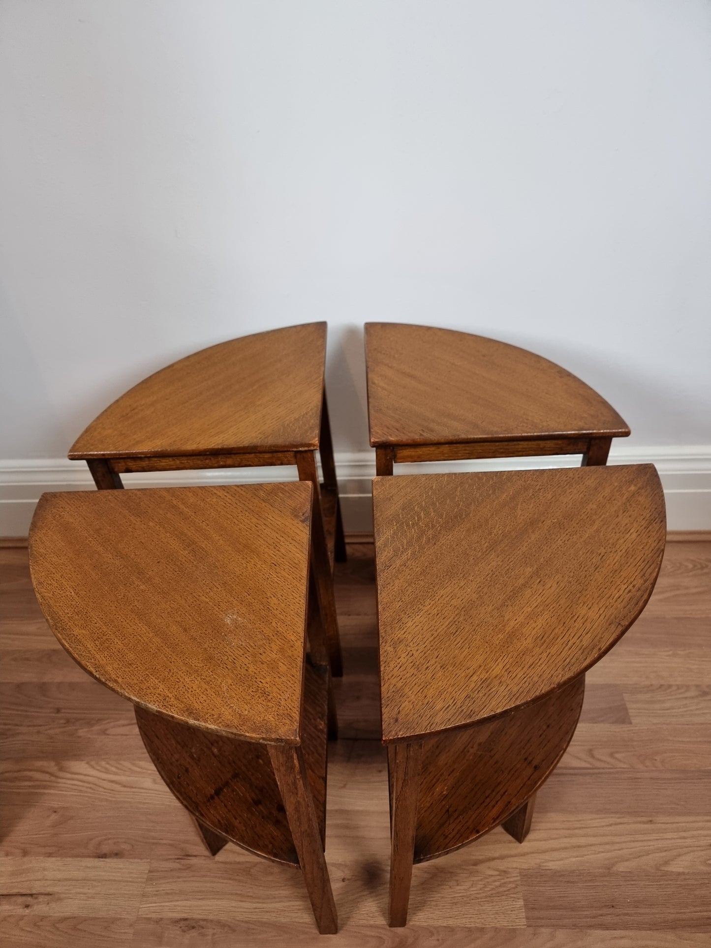 Art Deco 1920/30s Oak Quartetto Nest of 5 tables