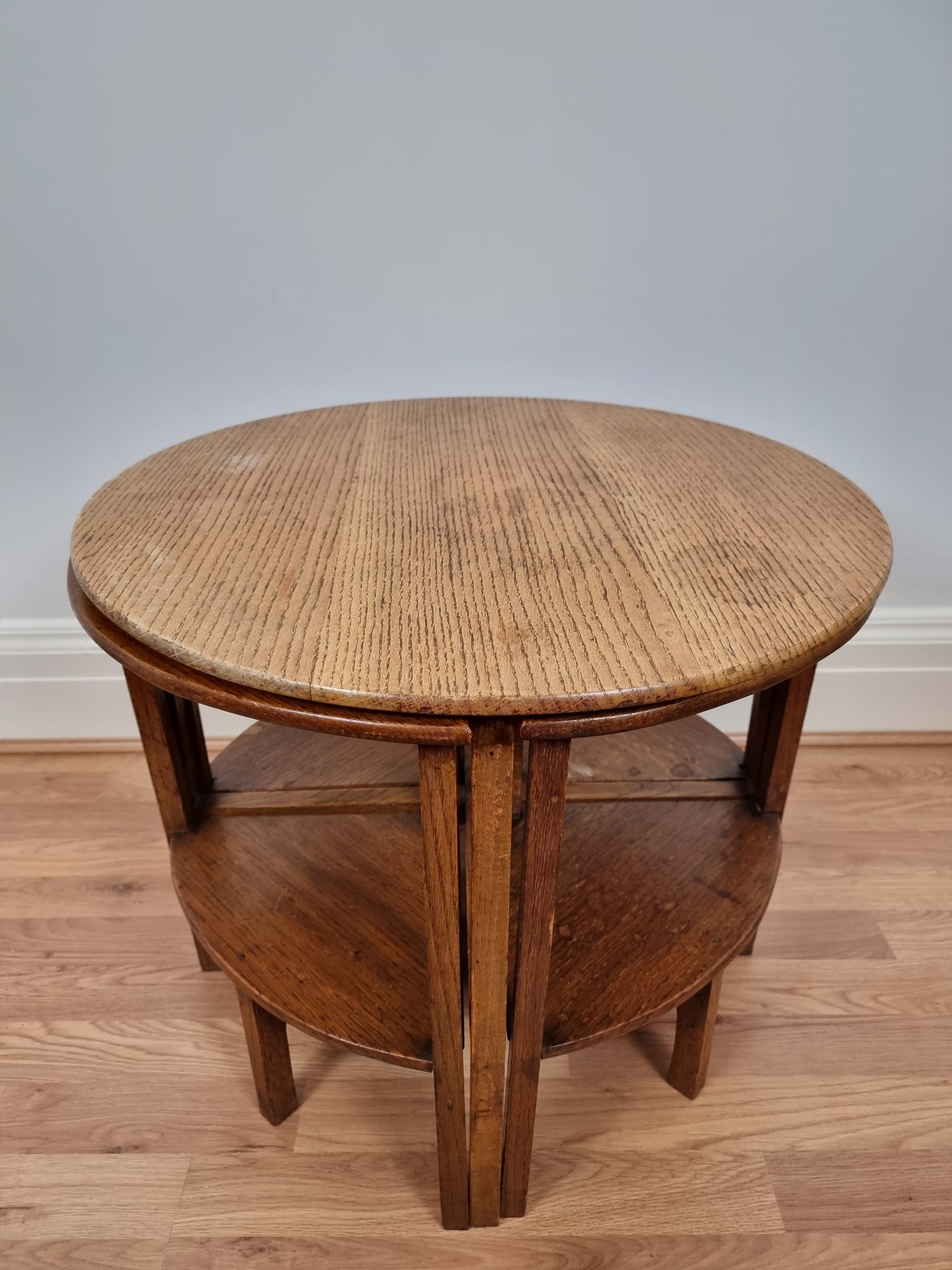 Art Deco 1920/30s Oak Quartetto Nest of 5 tables