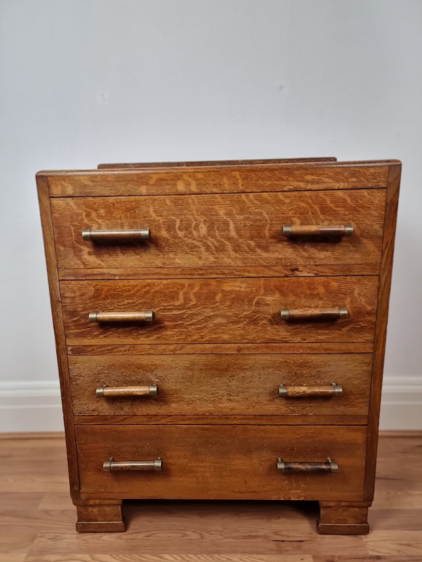 Art Deco vintage Heals style oak chest of drawers