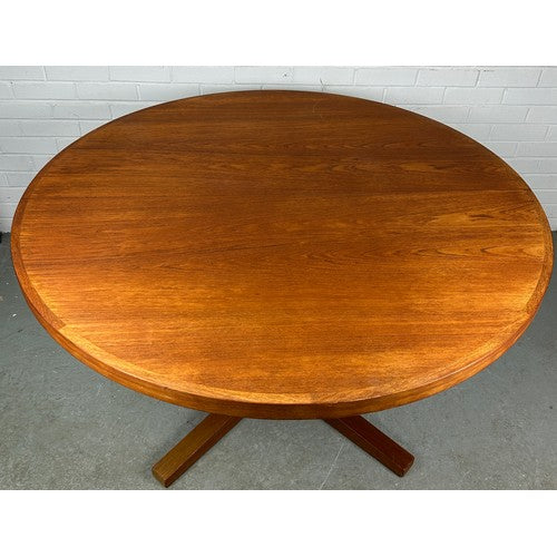 Heltborg Mobler Danish Teak Circular Extending Dining Table With Two Leaves