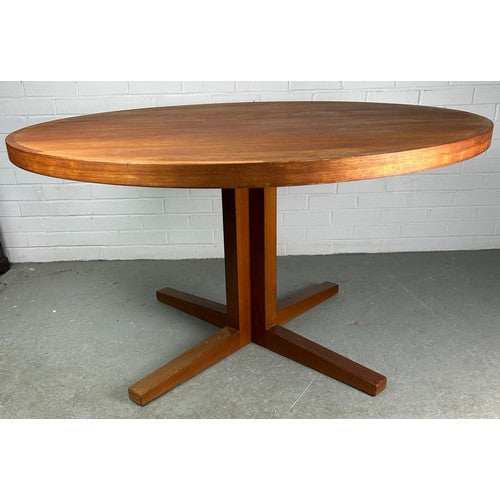 Heltborg Mobler Danish Teak Circular Extending Dining Table With Two Leaves